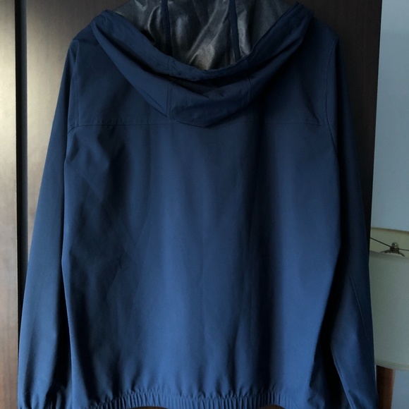Hollister Windbreaker (Water Resistant) - Picture 3 of 3